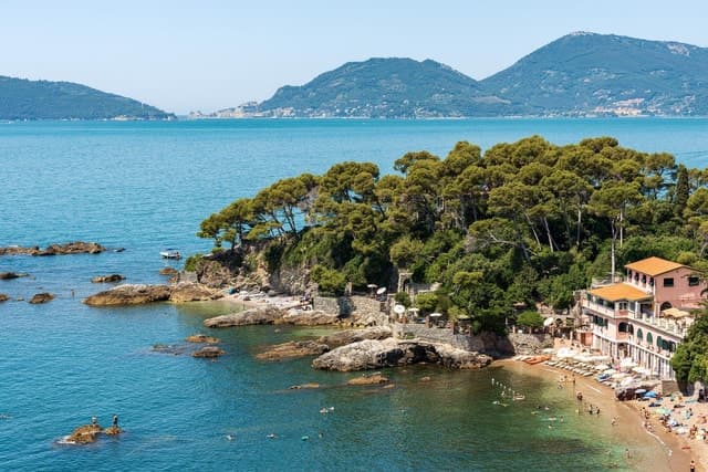 Unforgettable Gulf of Poets Boat Tours & Coastal Cruises