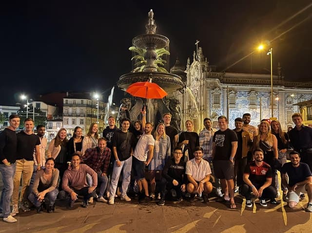 Best Porto Pub Crawl: Nightlife & Social Experience