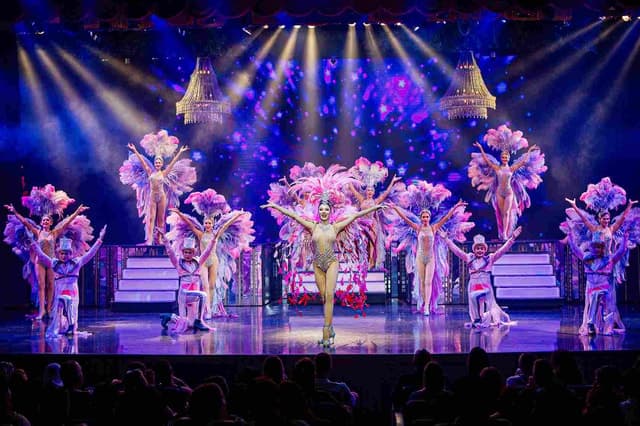 Unforgettable Nights: Simon Cabaret Show Phuket Guide