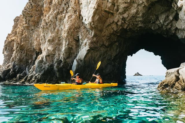 Luxury Private Boat Tours & Sailing in Milos