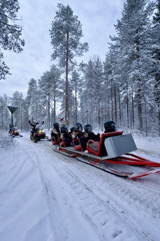Snowshoeing in Lapland