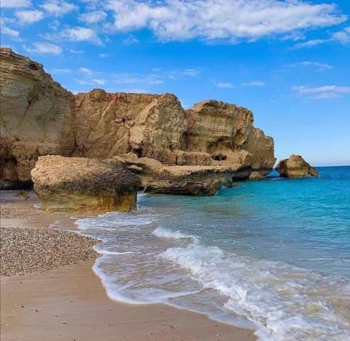Explore Fazayah Beach: Salalah's Hidden Coastal Paradise