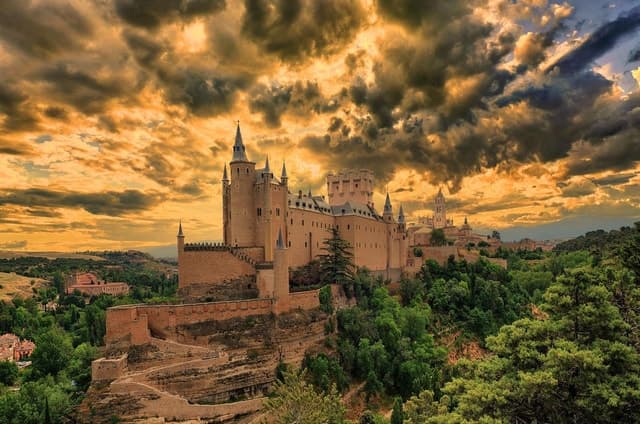 Segovia Legends & Mysteries: An Immersive Guided Tour