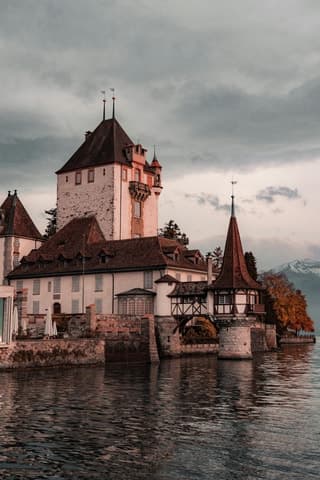 Unforgettable Lake Thun, Blausee & Castle Spiez Adventure