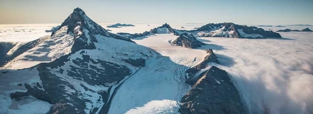 Scenic Milford Sound Flights from Wanaka: Aerial Wonders