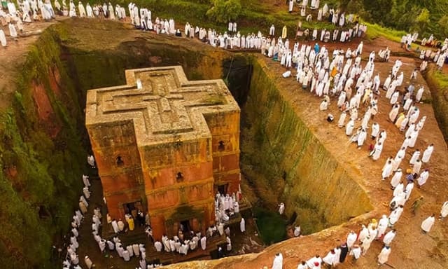 Lalibela Churches Tour: UNESCO Rock-Hewn Wonders