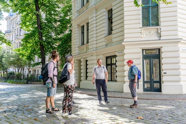 Authentic Kreuzberg Tours: Berlin's Ultimate Urban Experience
