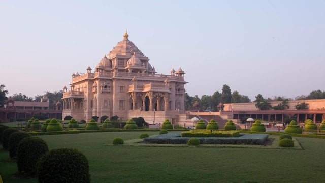 Ahmedabad Temples Tour
