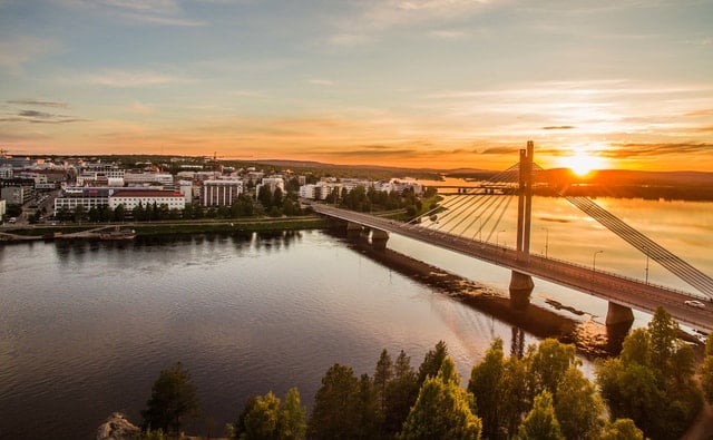 Midnight Sun Photo Tour