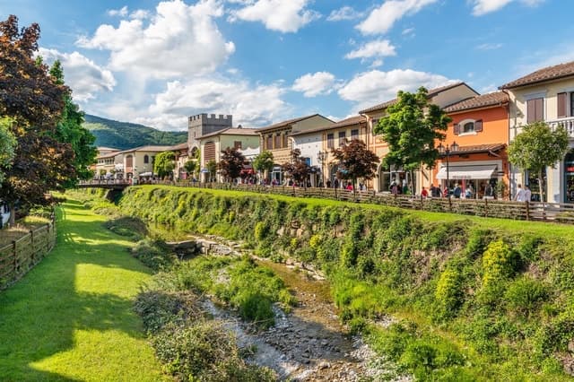 Best Barberino Shuttle Tours from Florence