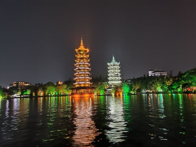 Best Two Rivers & Four Lakes Night Cruise Tours