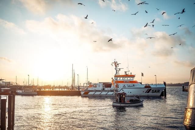 Explore Kiel's Best Attractions: Authentic Walking Tours