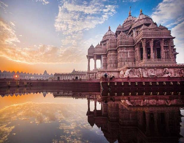 Best Akshardham Temple Tours & Cultural Experiences