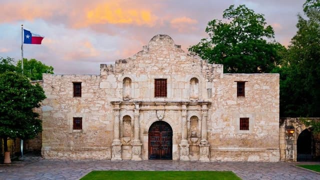 The Alamo: Historic Tours & Tickets