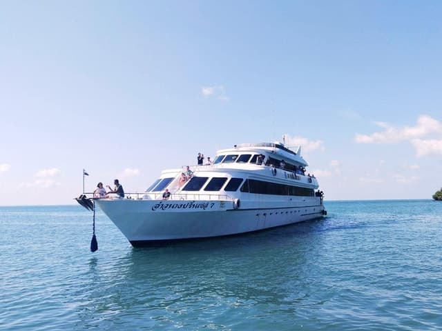 Best Ferry Connections: Ko Lanta to Phuket