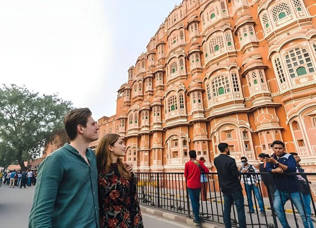 Best Jaipur Shopping Tour: Explore Authentic Rajasthani Crafts