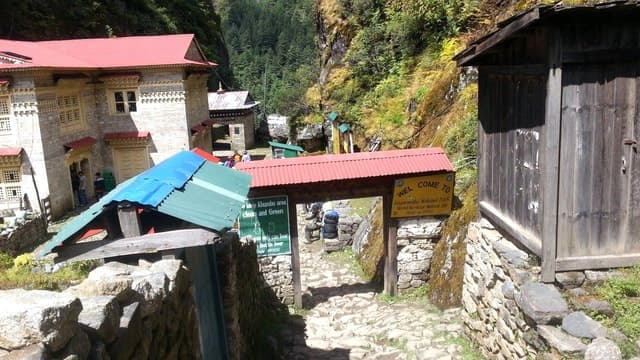 Gokyo Valley Trek