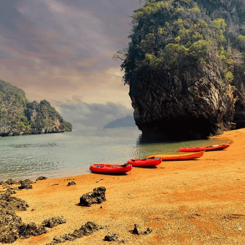 Koh Lanta Sea Cave Kayaking
