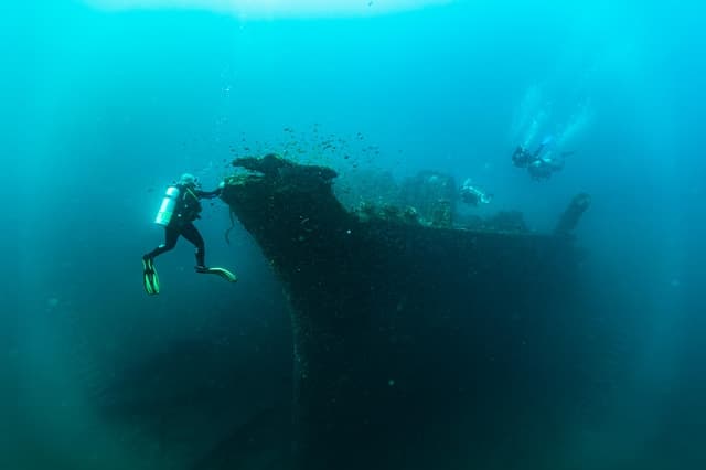Compare Top Colombo Dive Operators