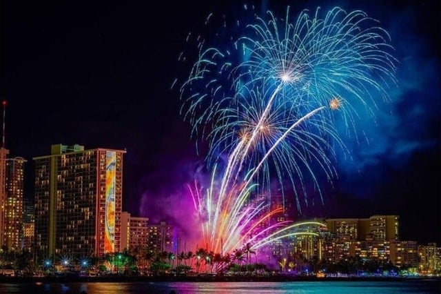 Waikiki Fireworks Catamaran Sail