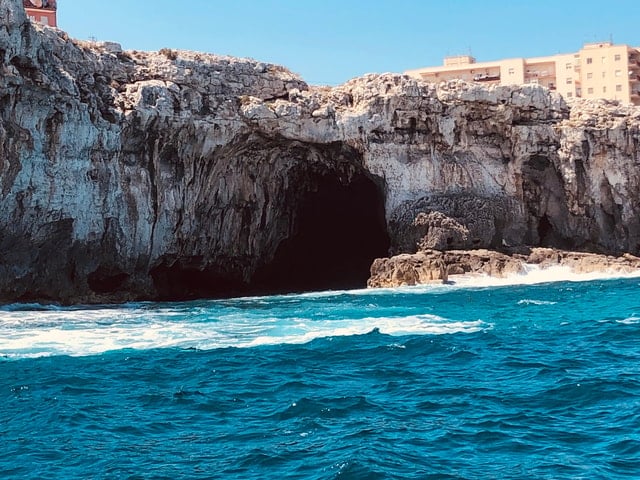 Ortigia Sea Caves Boat Tour