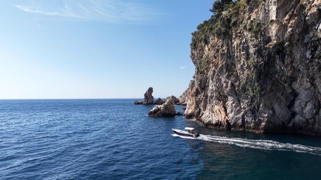 Acitrezza Boat Tour
