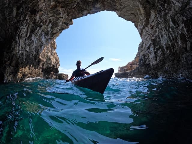Best Pula Kayak Tours: Coastal Adventures & Sea Caves