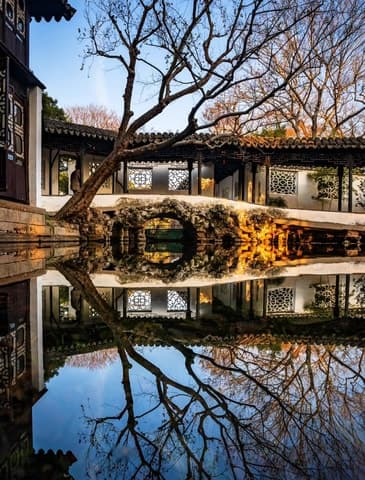 Top-Rated Tours: Humble Administrator's Garden