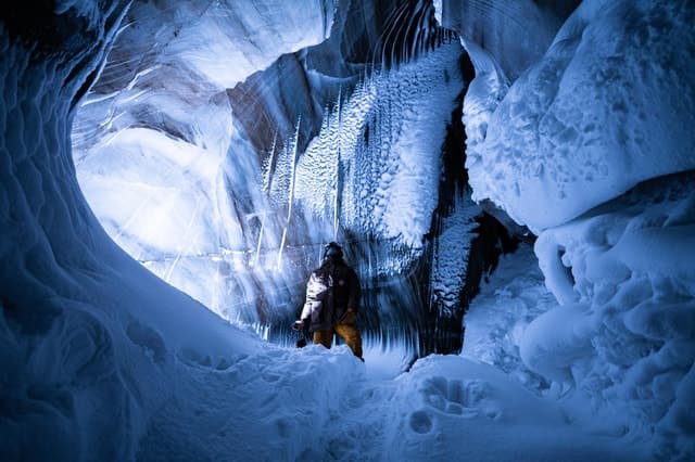 Best Svalbard Ice Cave Tours in Longyearbyen