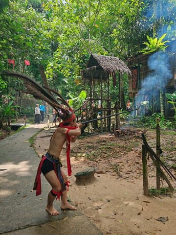 Authentic Borneo Heritage: Mari Mari Cultural Village Tour