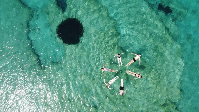 Albanian Riviera and Butrint Tour in Palau Guide