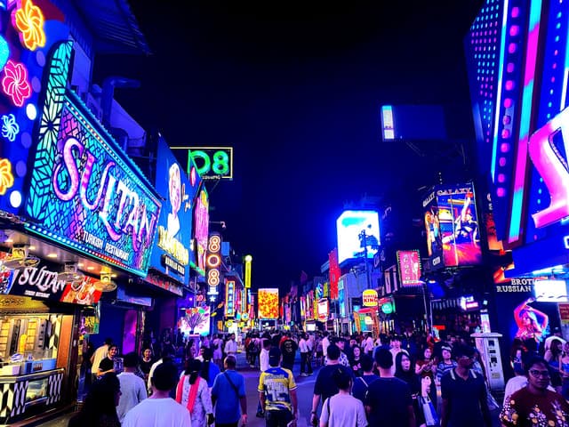 Ultimate Pattaya Nightlife Experience & Evening Tours