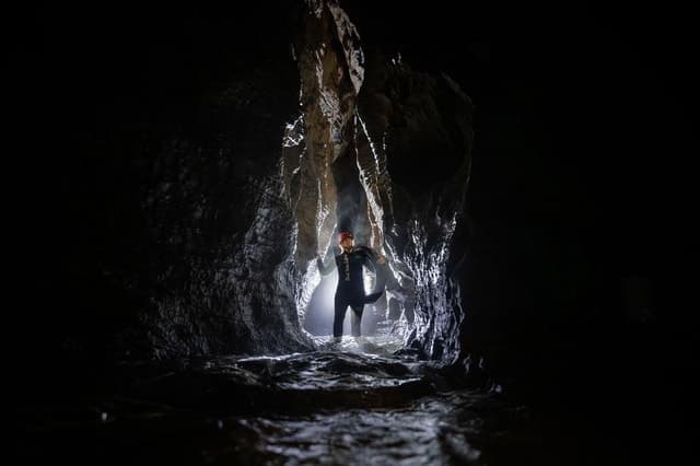 Ruakuri Cave Black Water Rafting