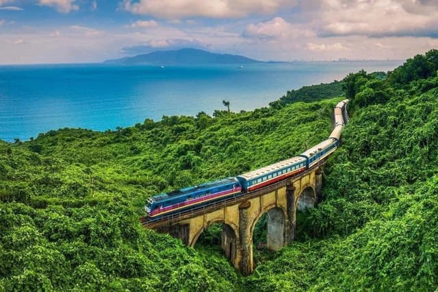 Best Hai Van Pass Tours: Scenic Da Nang Coastal Adventure