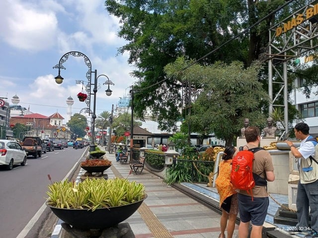 Bandung Behind Braga
