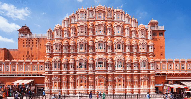 Best Jaipur Day Tours from Delhi: Explore the Pink City