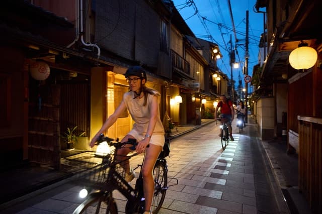Kyoto E-Bike Tour: Glide Through Hidden Temples