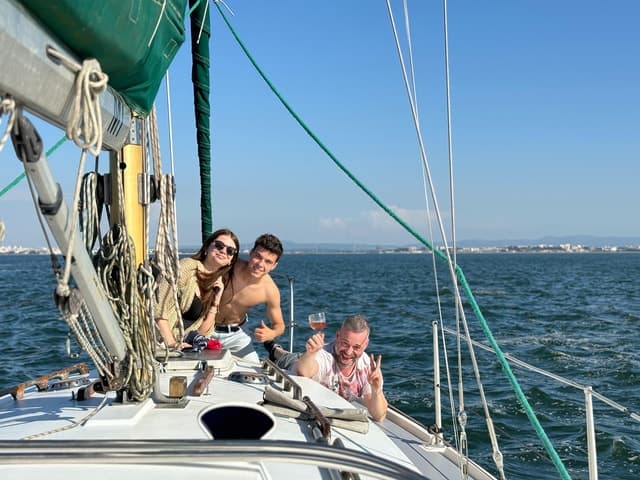 Private Almada Tours: Discover South of Lisbon's Best