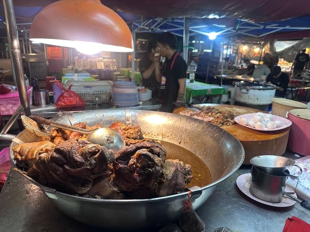 Top-Rated Chiang Mai Food Tasting Experiences