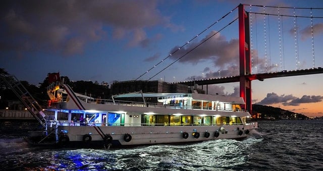 Bosphorus & Golden Horn Cruise