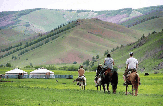 Mongolian Nomadic Experience