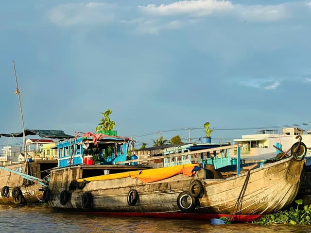 Explore Cai Rang Market & Mekong Boats in Can Tho