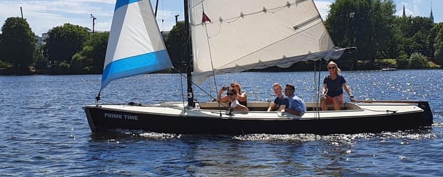 Compare Best Alster Sailing Tours in Hamburg