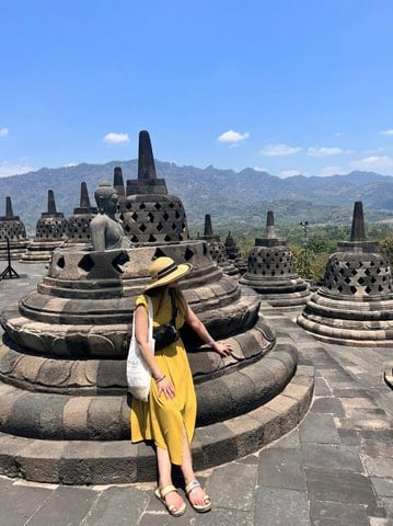 Borobudur & Prambanan Tour