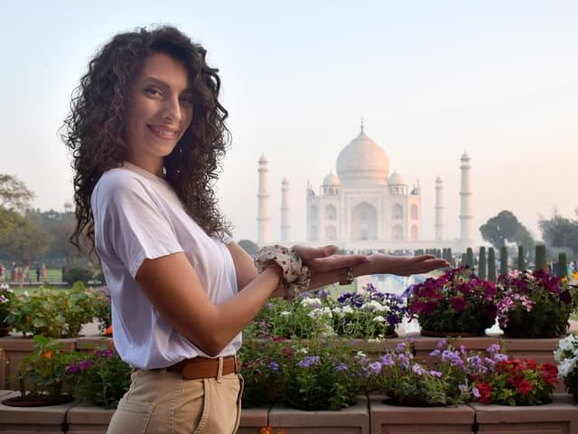 Compare Top Taj Mahal Sunrise Tours