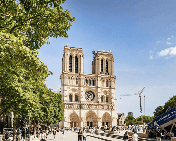 Notre Dame Cathedral Tour
