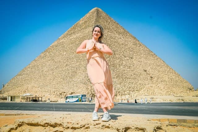 Cairo Pyramids Tour: Uncover Ancient Wonders