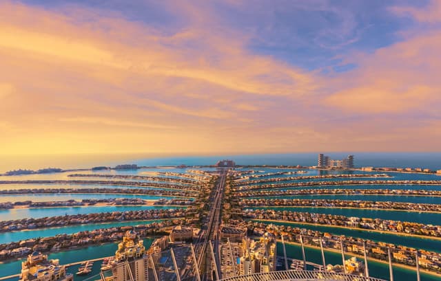 Panoramic Views: The Best Palm Jumeirah Observation Deck