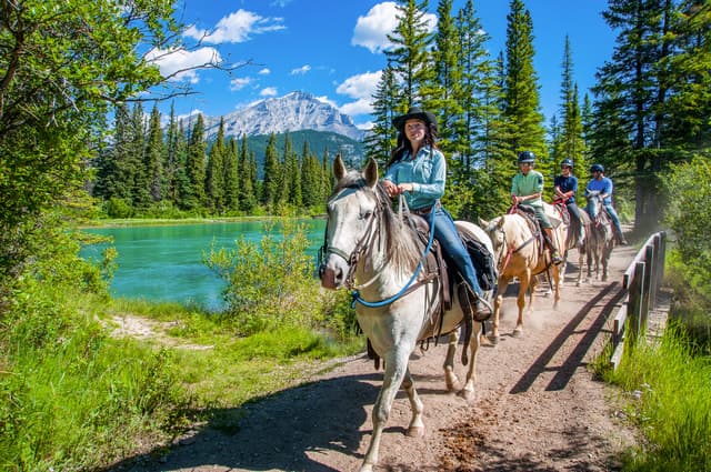 Best Bow River Horseback Rides in Banff