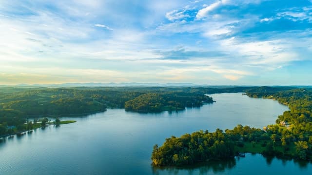 Top-Rated Knoxville River Boat Tours & Cruises
